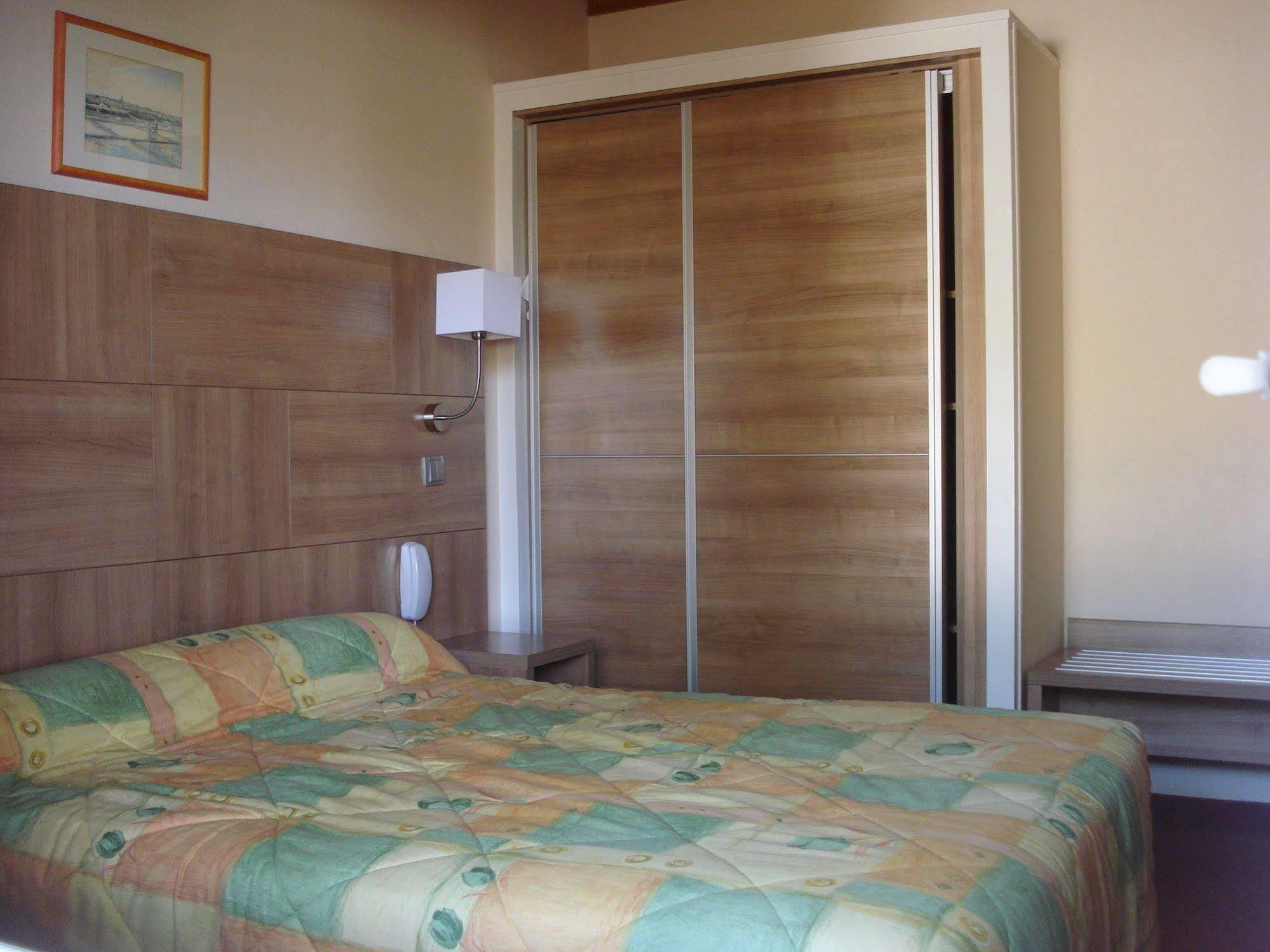 Hotel La Belle Etoile Thouare-sur-Loire Ngoại thất bức ảnh